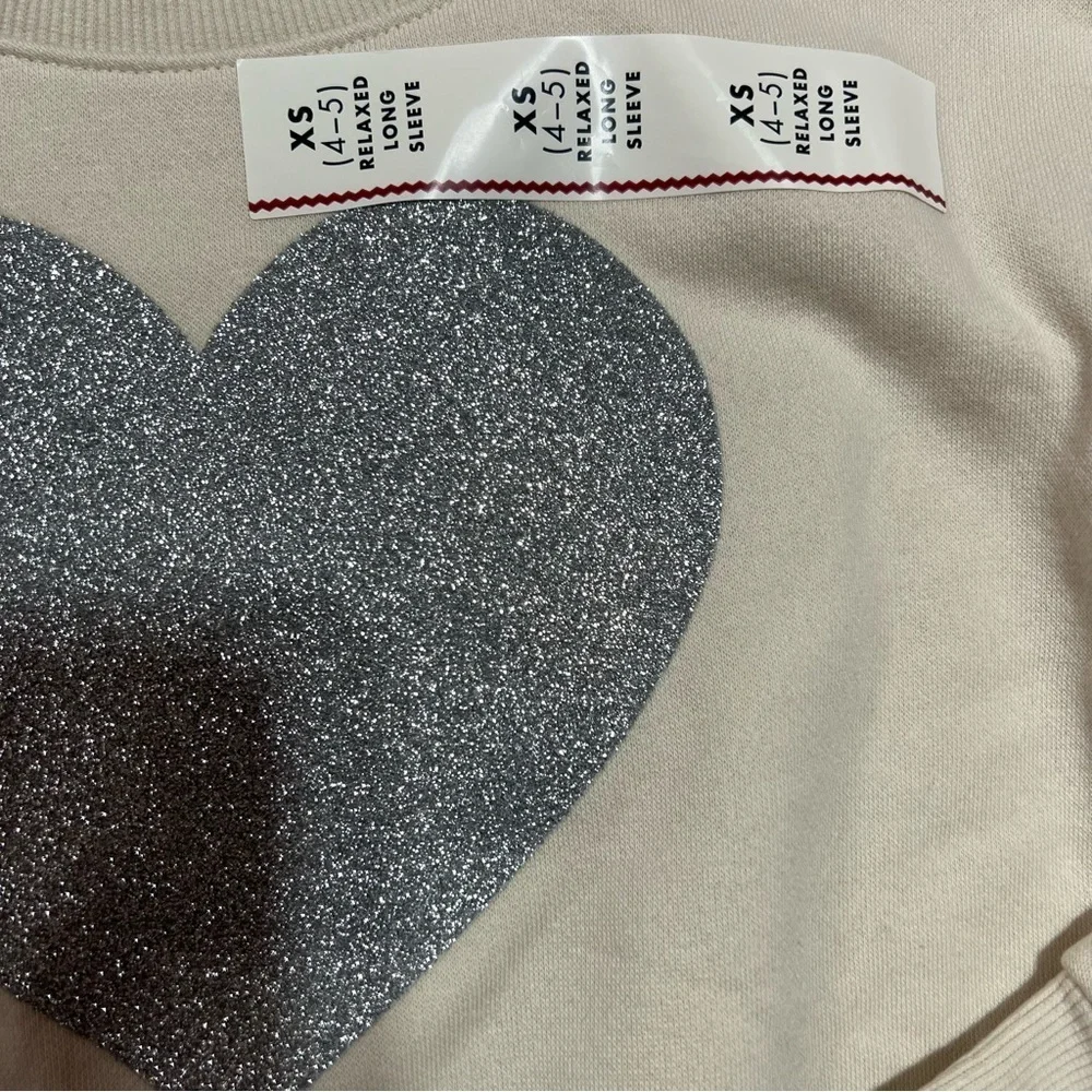 NWT Cat & Jack Girls Fleece Glitter Heart Graphic Sweatshirt- Cream XS